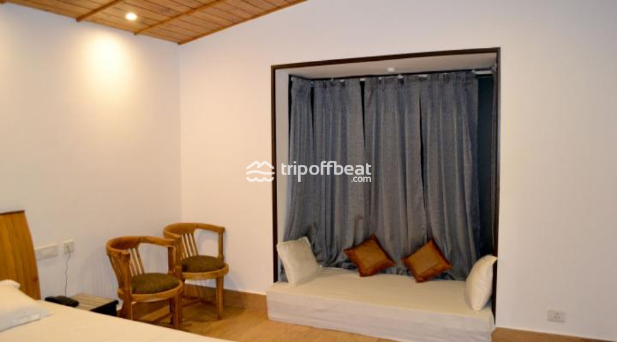 Mistnmeadows-Rajgarh-Himachalpradesh-room%20(12)-book-best-offbeat-resorts-tripoffbeat