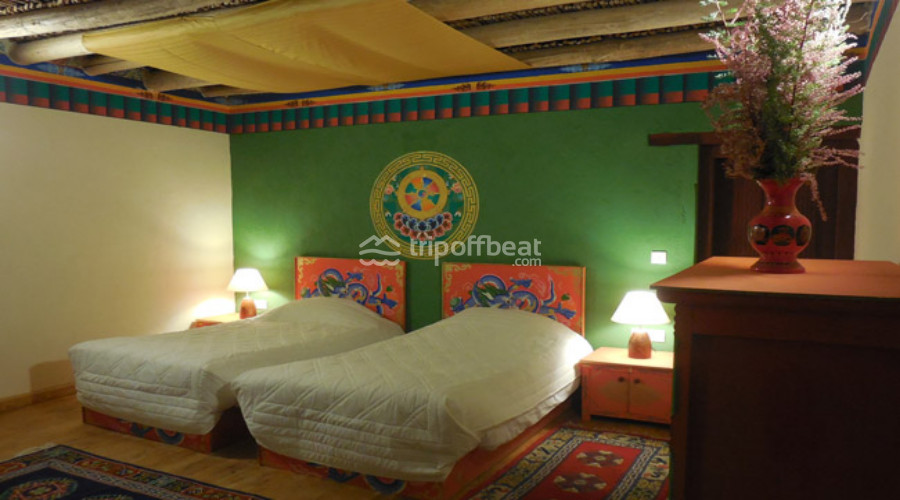 Shey-Bhoomi-THIKSEY-LEH-Jammu-kashmir-room%20(3)-book-best-offbeat-resorts-tripoffbeat