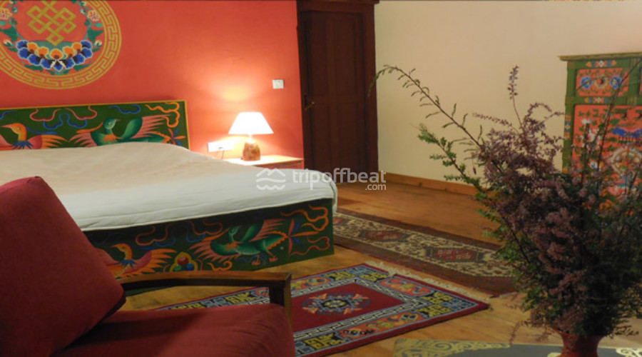 Shey-Bhoomi-THIKSEY-LEH-Jammu-kashmir-room%20(5)-book-best-offbeat-resorts-tripoffbeat