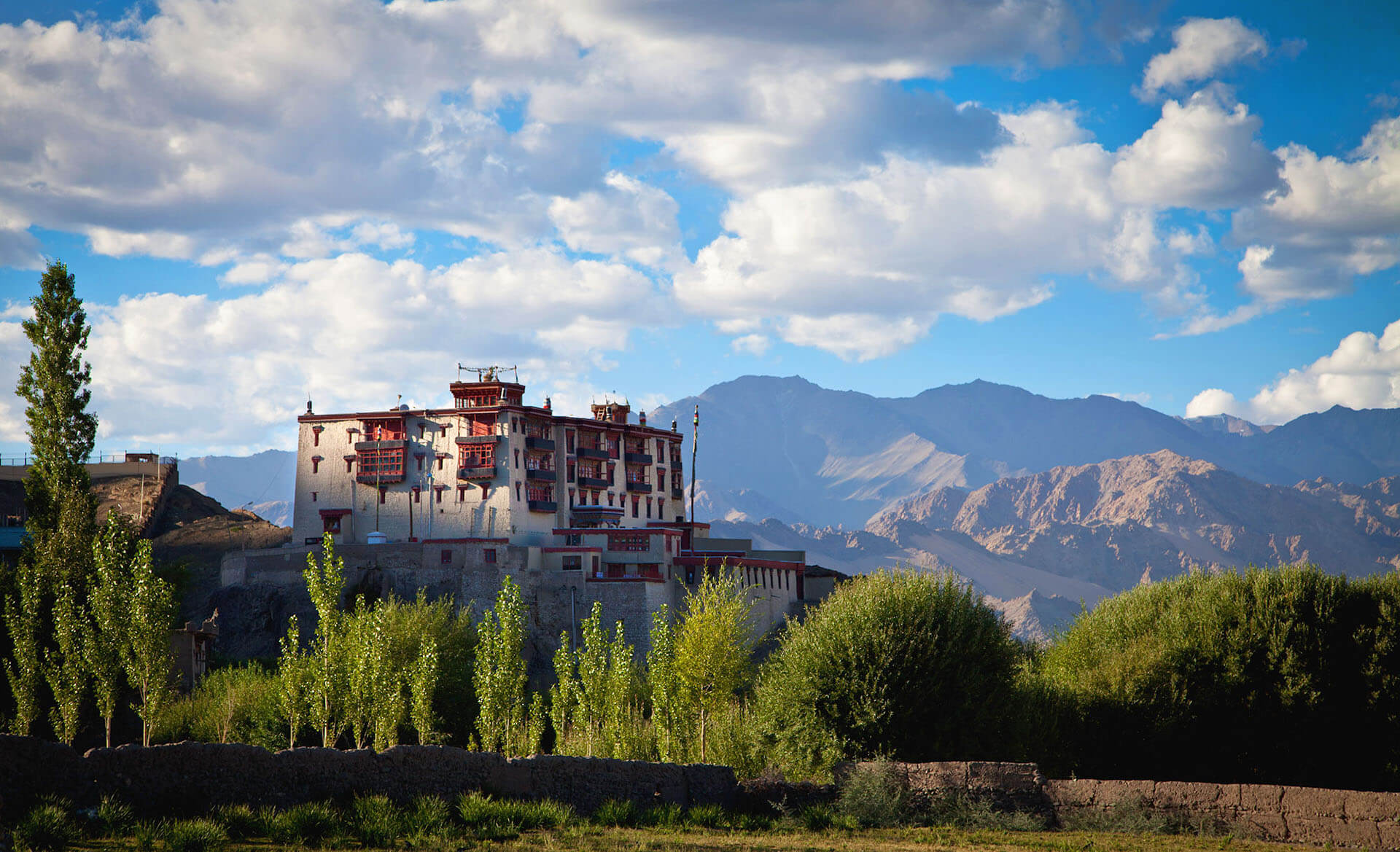 stok-palace-heritage-leh-jammu-and-kashmir-1-book-best-offbeat-resorts-tripoffbeat