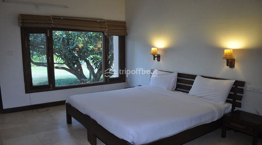 Serenity-corbett-resort-corbett-tiger-reserve-uttarakhand-room%20(1)-book-best-offbeat-resorts-tripoffbeat